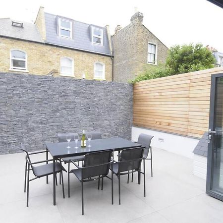 Four Bedroom Modern Victorian Wandsworth House Londýn Exteriér fotografie